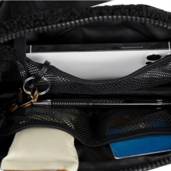 Lolë Black Teddy Fleece Belt Bag Waist Bag NWT Festival Y2K 90s Athleisure NWT - Picture 6 of 16